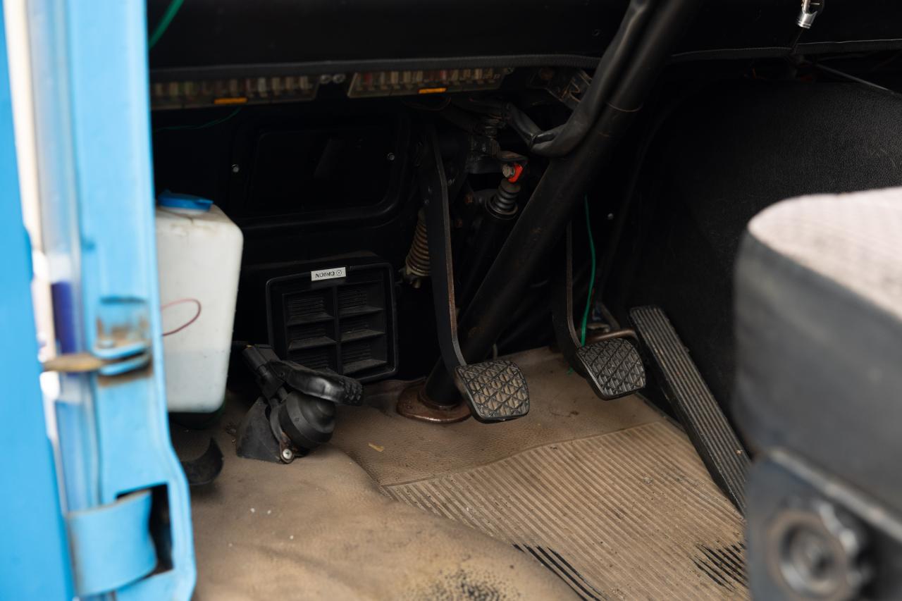 1982 Mercedes - Benz 608D (Flatbed)