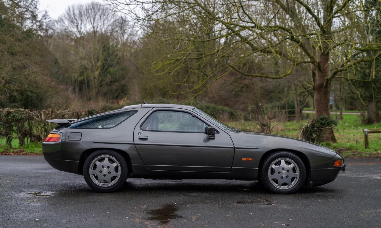 1993 Porsche 928 GT