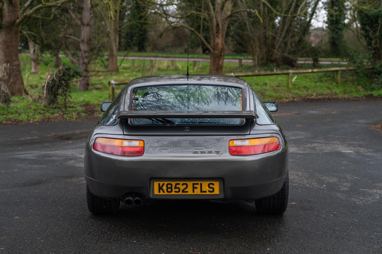 1993 Porsche 928 GT