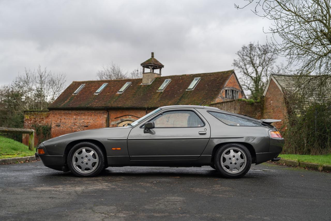 1993 Porsche 928 GT