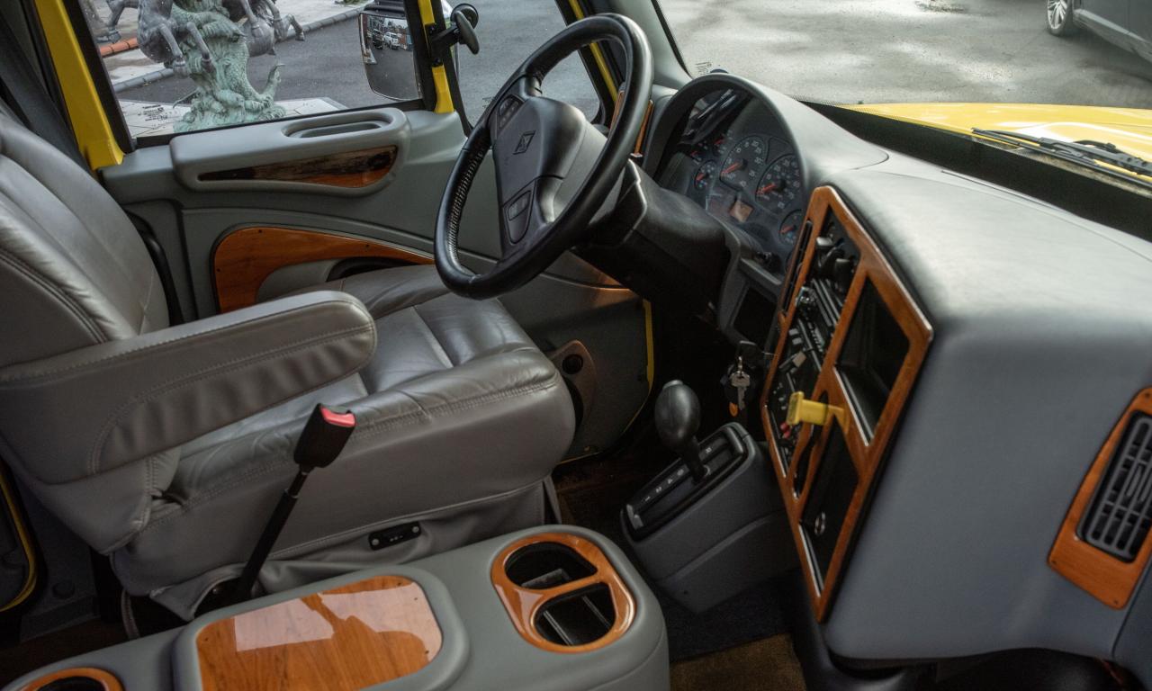 2005 International Navistar CXT 7300