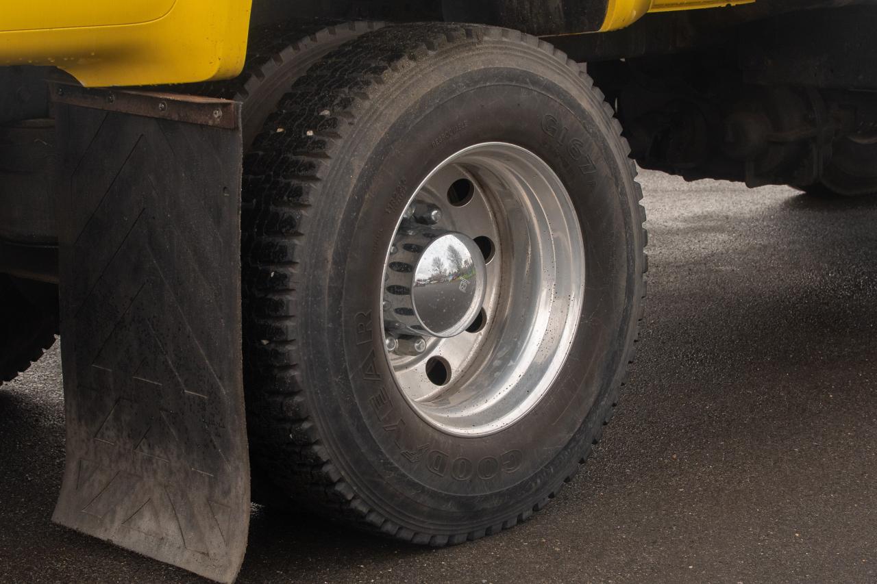 2005 International Navistar CXT 7300