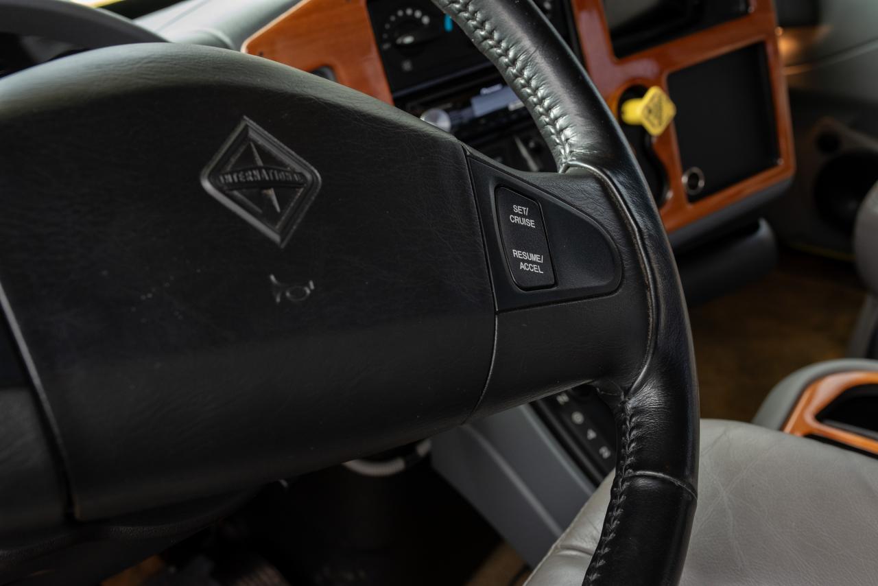 2005 International Navistar CXT 7300