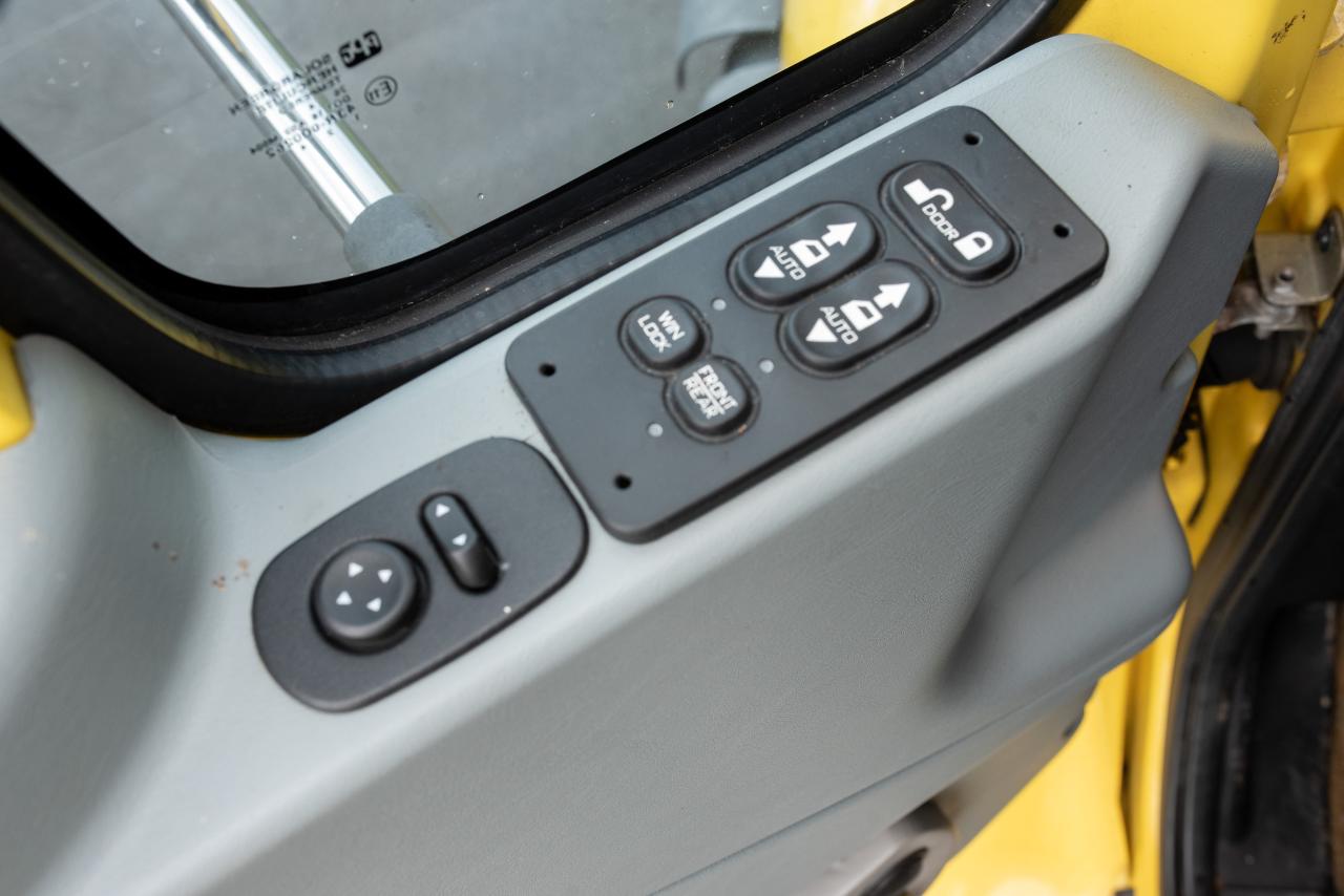 2005 International Navistar CXT 7300