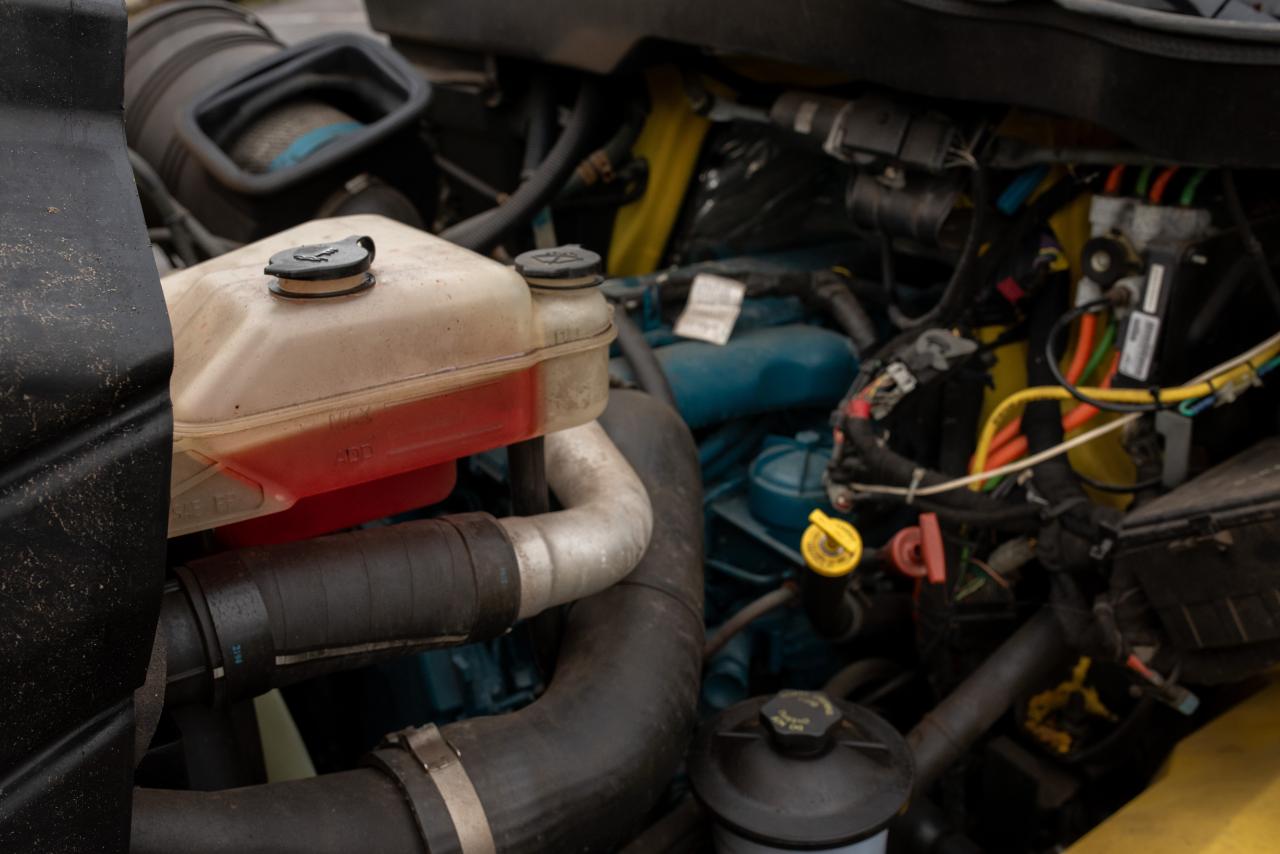 2005 International Navistar CXT 7300