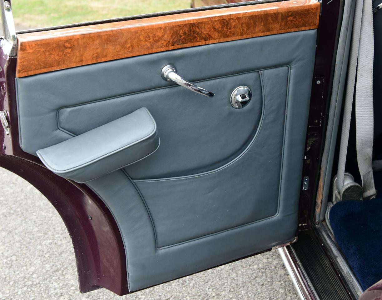 1960 Rolls - Royce Silver Cloud II LWB by James Young