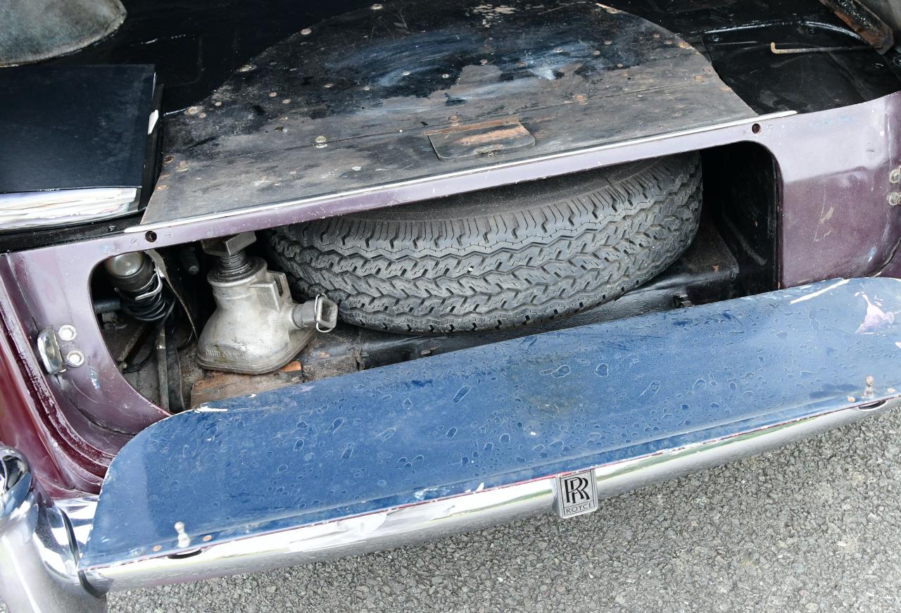 1960 Rolls - Royce Silver Cloud II LWB by James Young