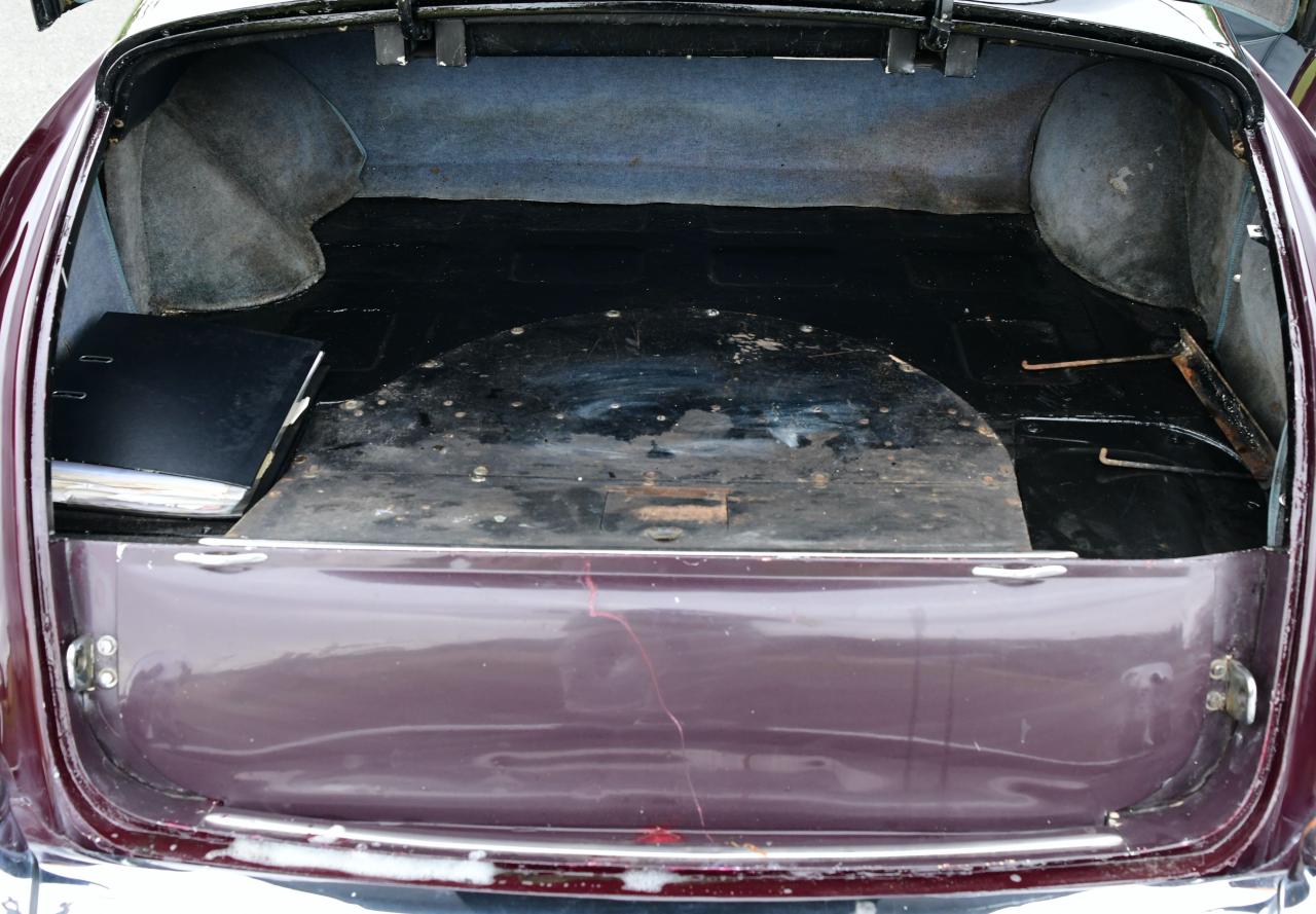 1960 Rolls - Royce Silver Cloud II LWB by James Young