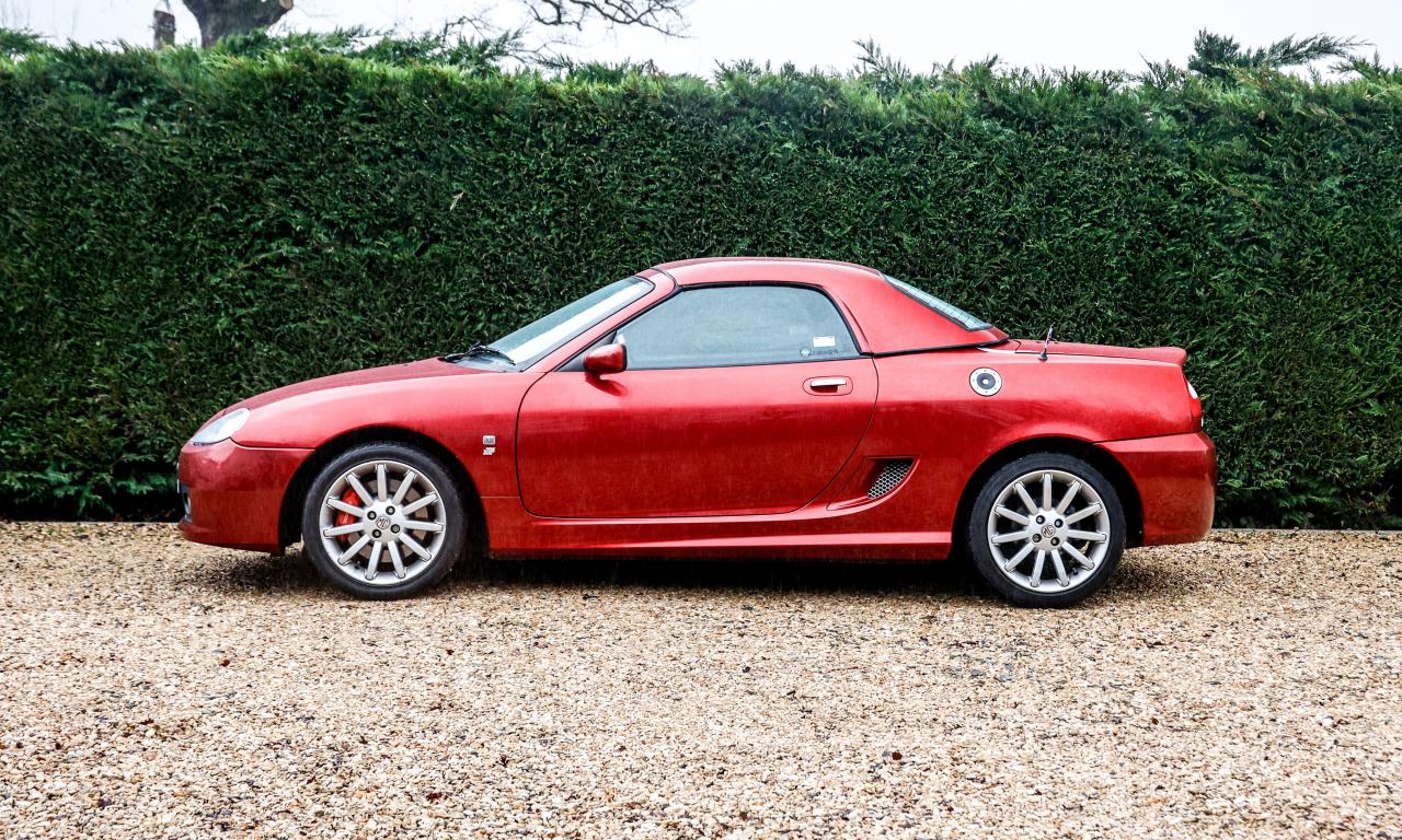 2005 MG TF