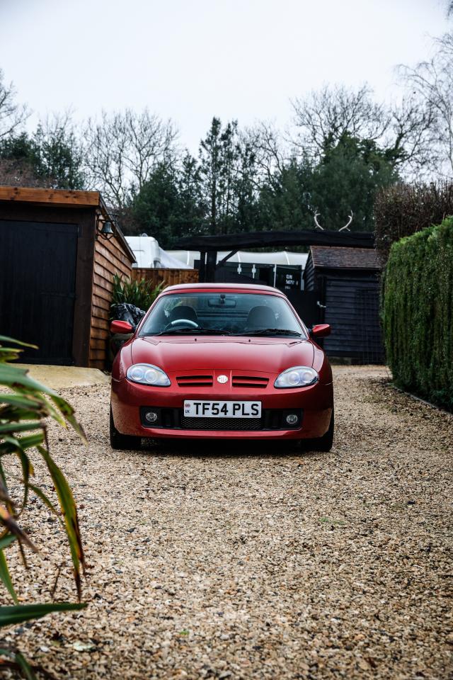 2005 MG TF