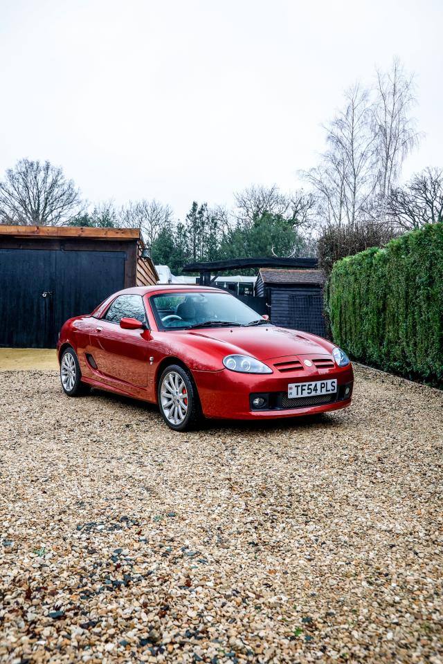 2005 MG TF