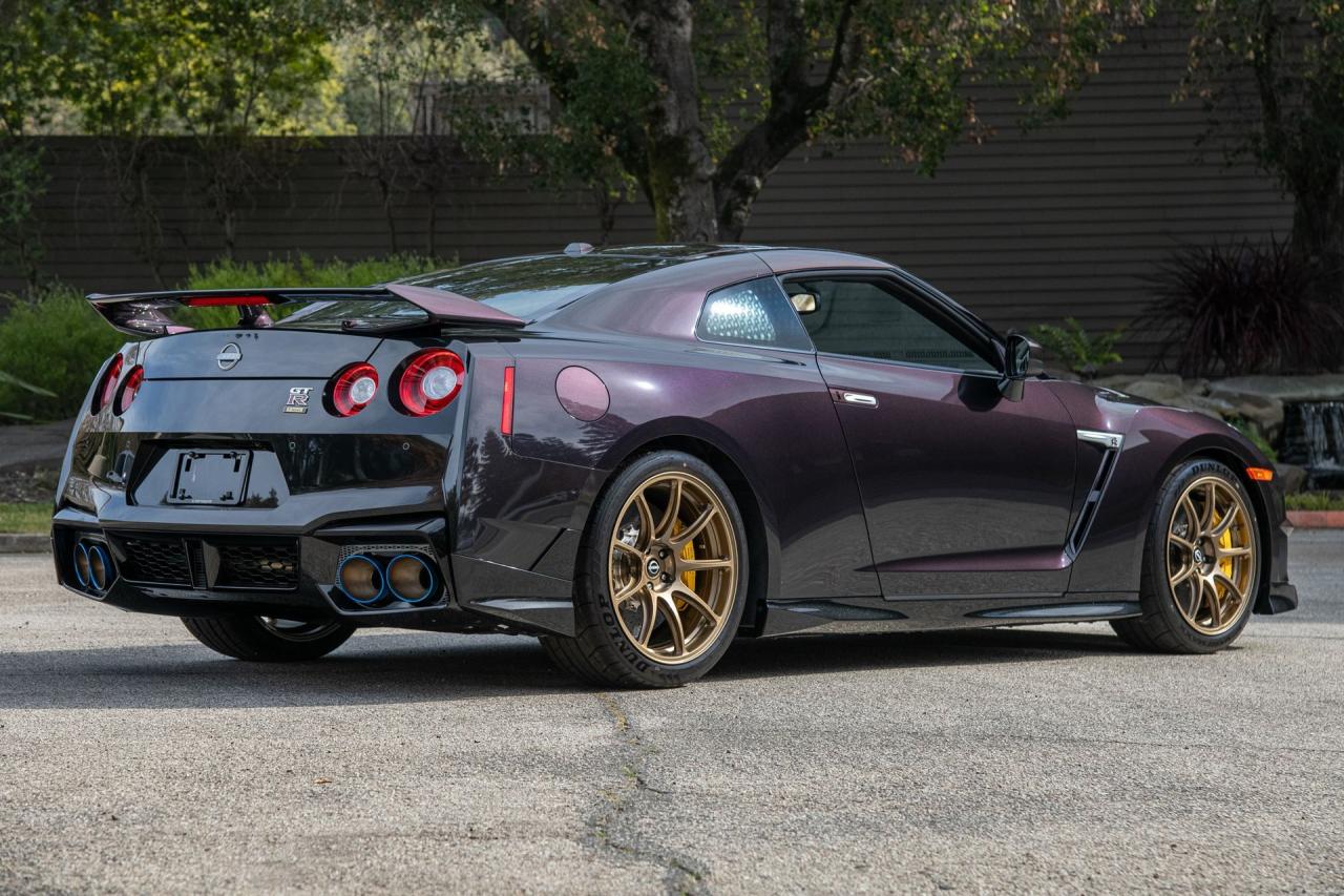 2024 Nissan GT-R T-Spec