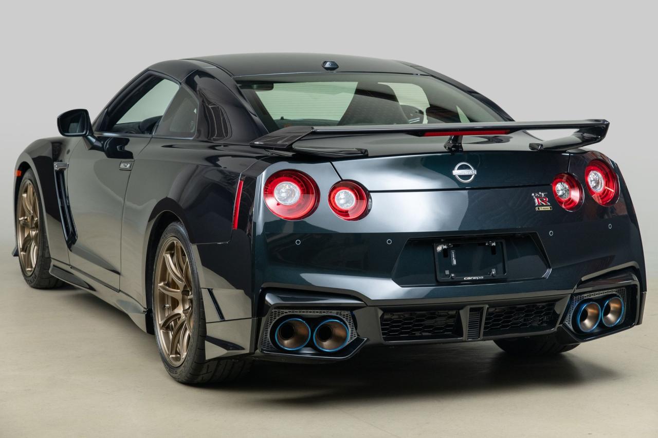 2024 Nissan GT-R T-Spec