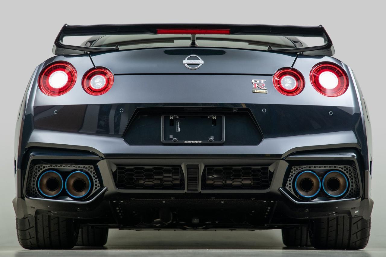 2024 Nissan GT-R T-Spec