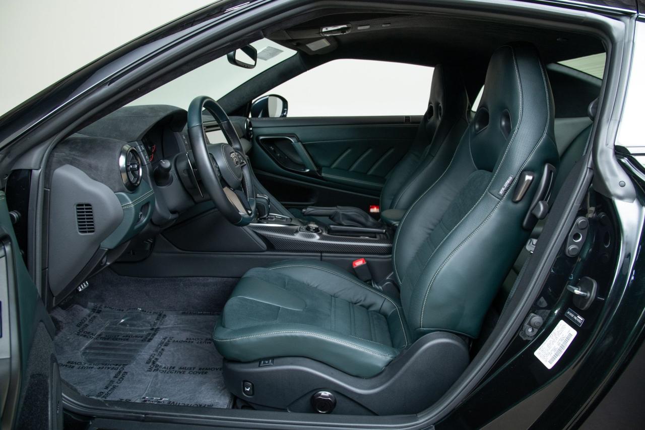 2024 Nissan GT-R T-Spec