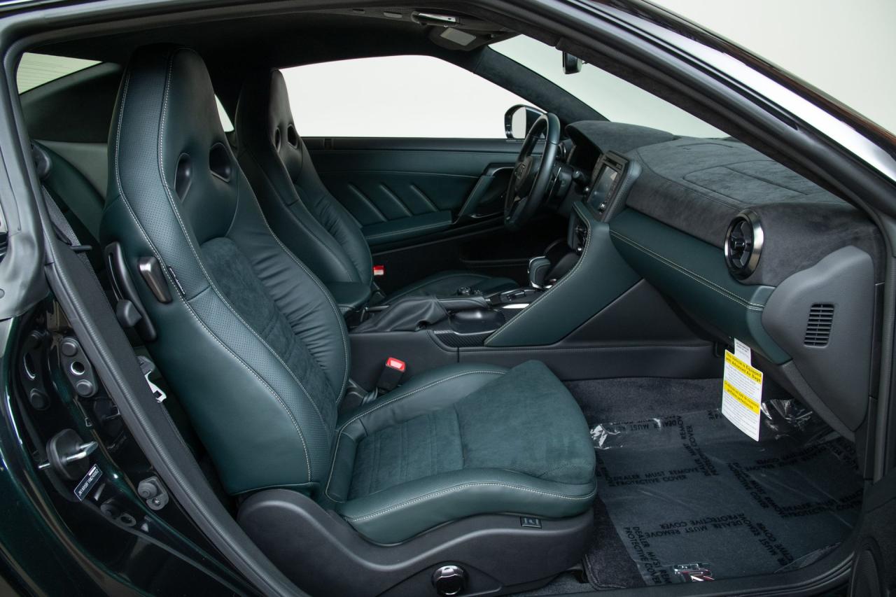2024 Nissan GT-R T-Spec