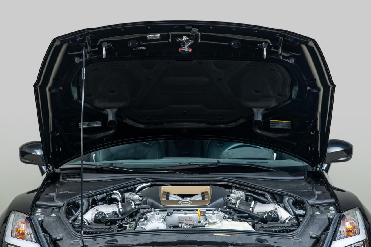 2024 Nissan GT-R T-Spec