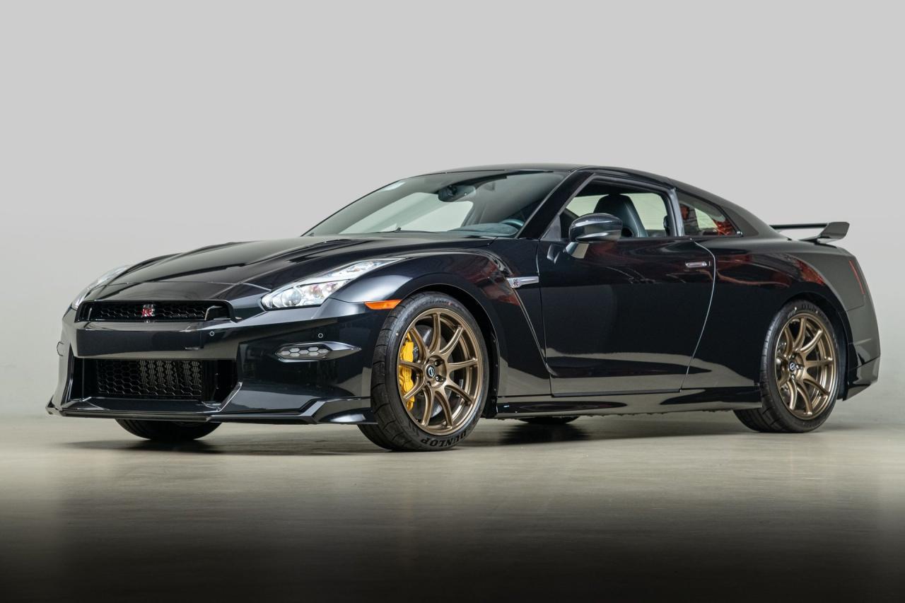2024 Nissan GT-R T-Spec