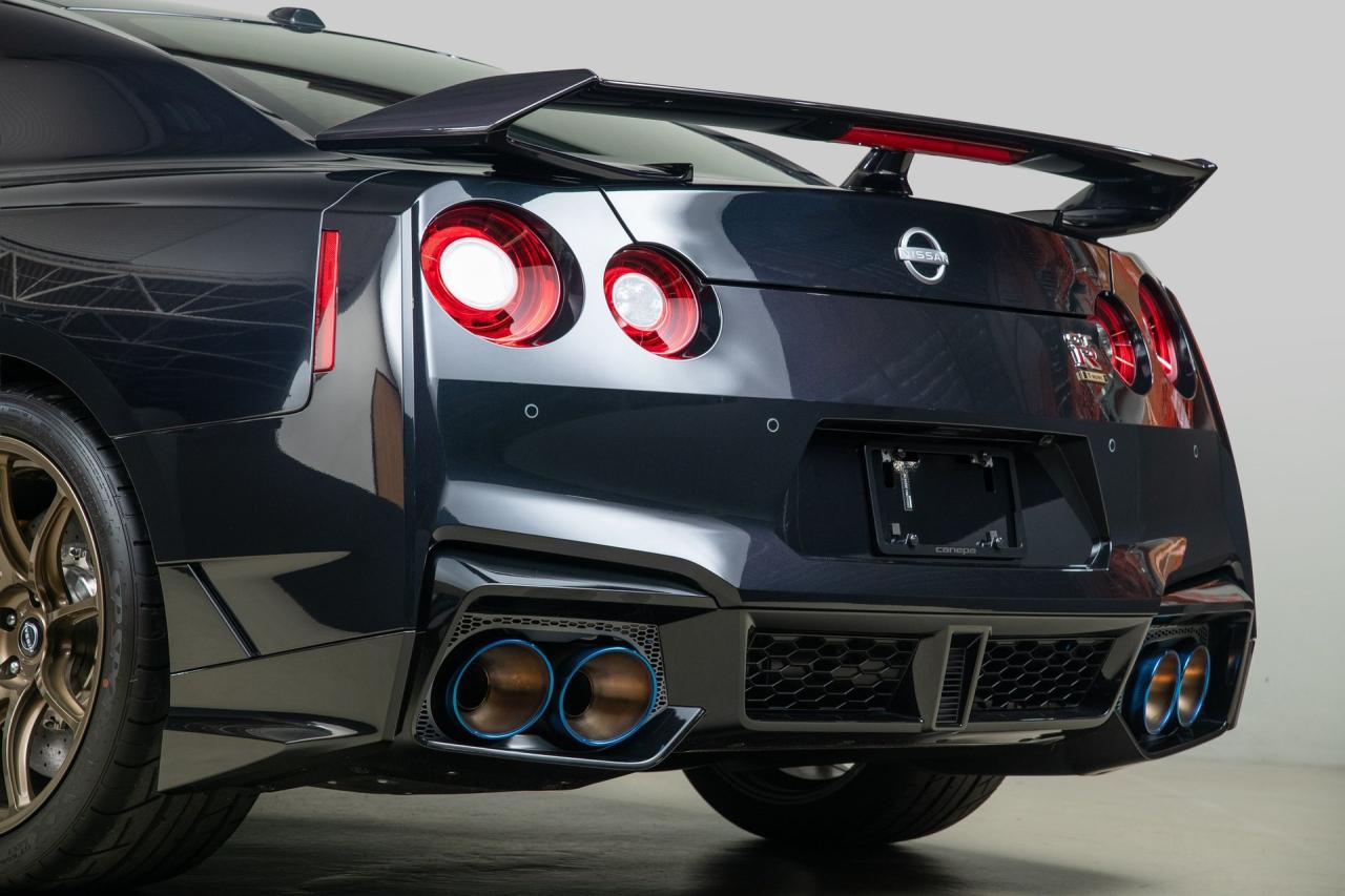 2024 Nissan GT-R T-Spec