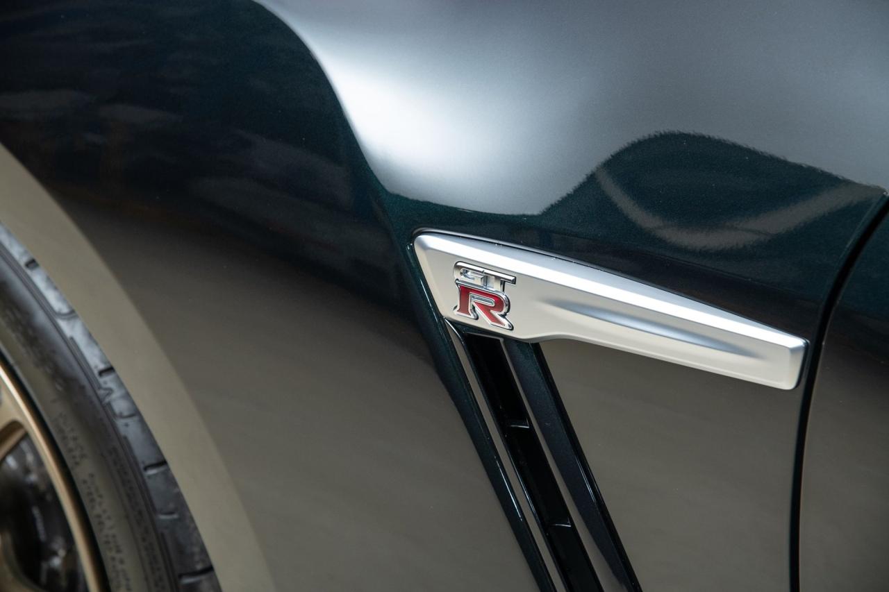 2024 Nissan GT-R T-Spec