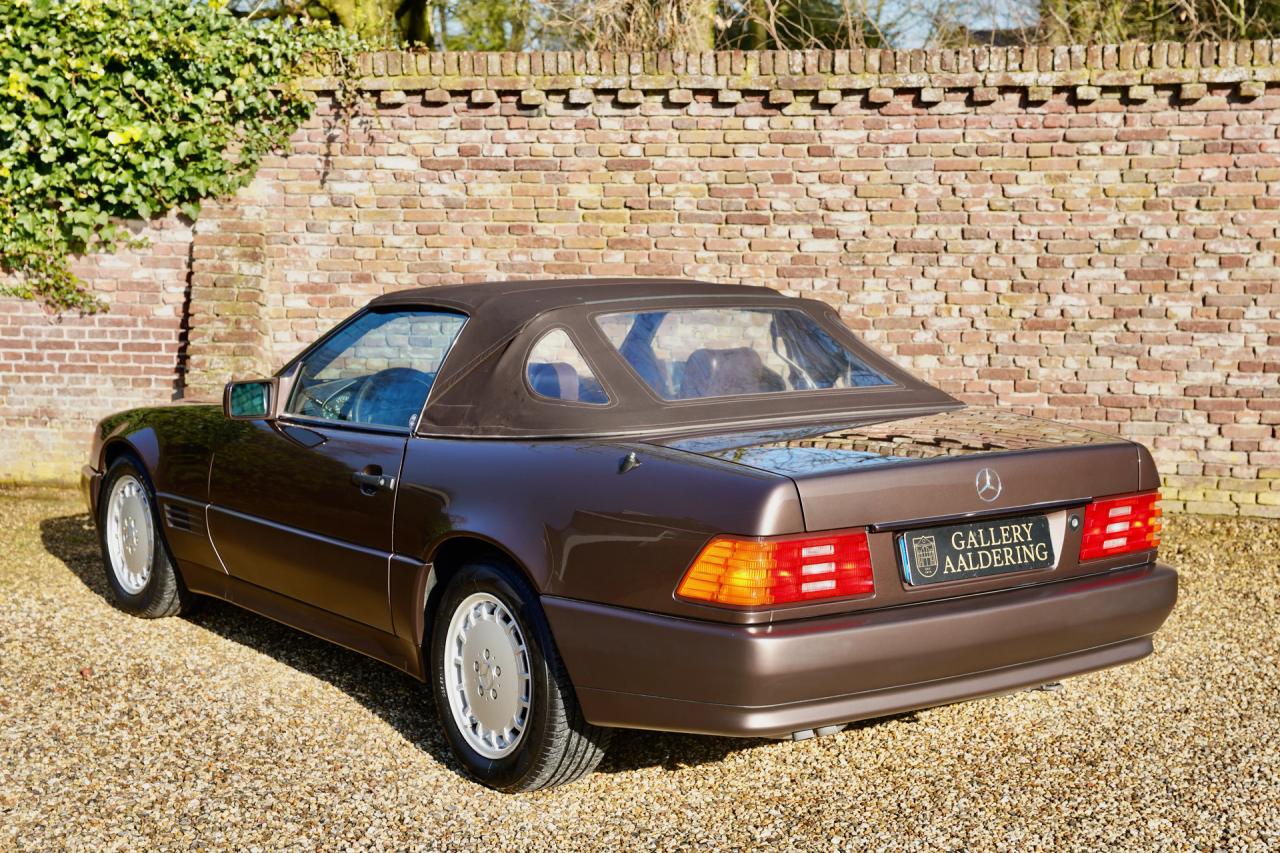 1993 Mercedes - Benz 300 SL &ldquo;Brown over brown&rdquo;