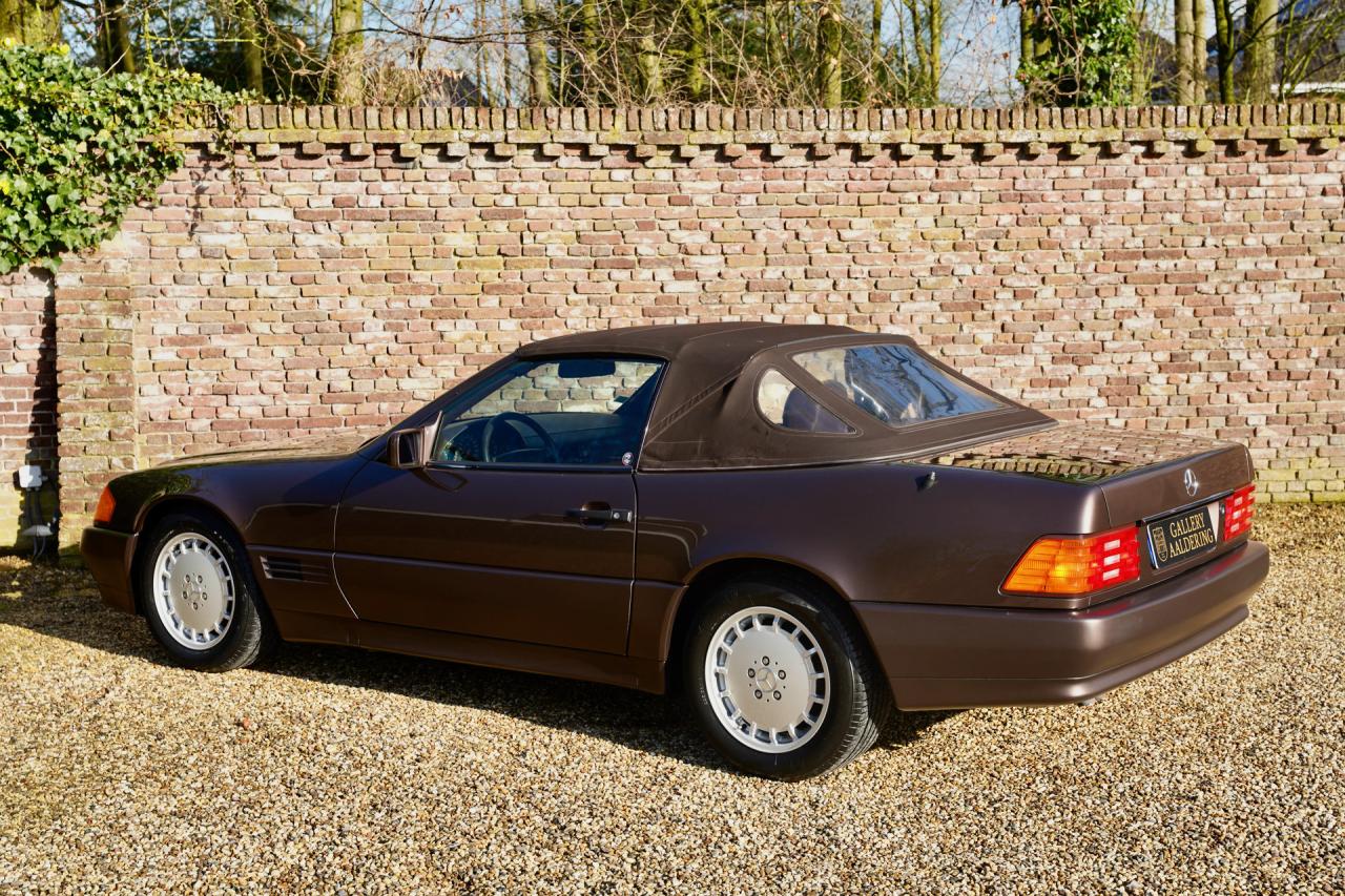 1993 Mercedes - Benz 300 SL &ldquo;Brown over brown&rdquo;