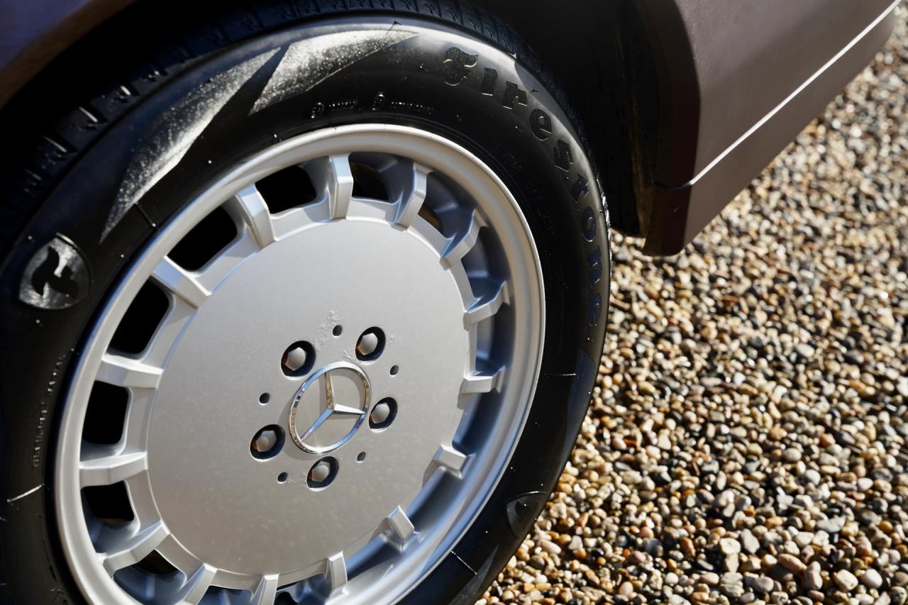 1993 Mercedes - Benz 300 SL &ldquo;Brown over brown&rdquo;