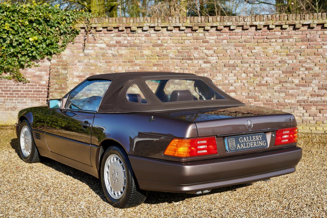 1993 Mercedes - Benz 300 SL &ldquo;Brown over brown&rdquo;