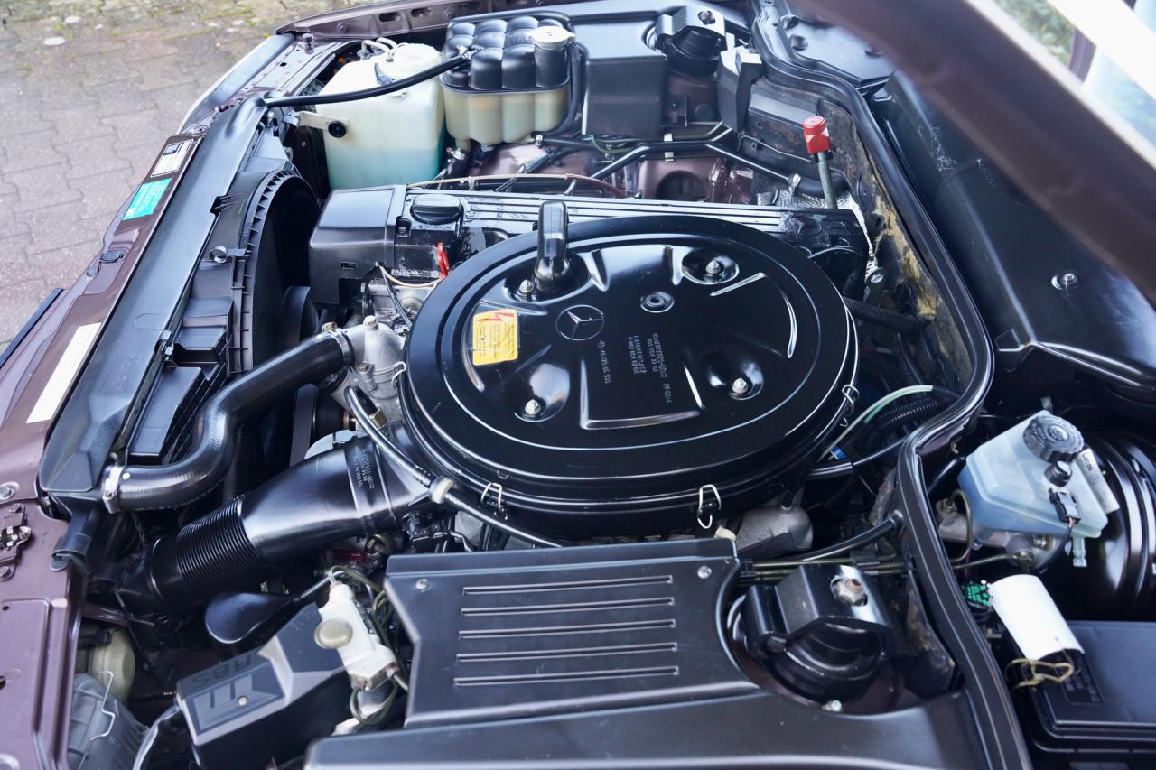 1993 Mercedes - Benz 300 SL &ldquo;Brown over brown&rdquo;