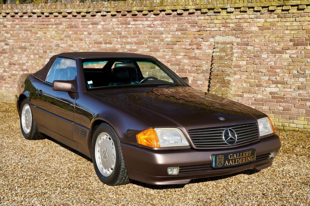 1993 Mercedes - Benz 300 SL &ldquo;Brown over brown&rdquo;