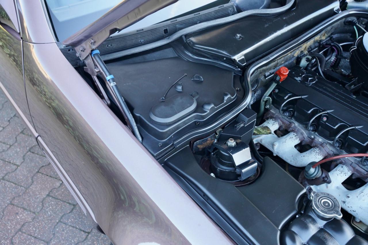 1993 Mercedes - Benz 300 SL &ldquo;Brown over brown&rdquo;