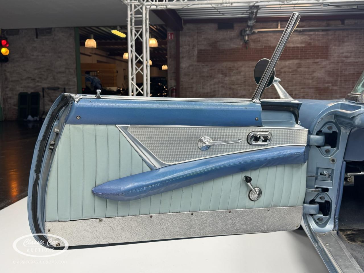 1955 Ford Thunderbird