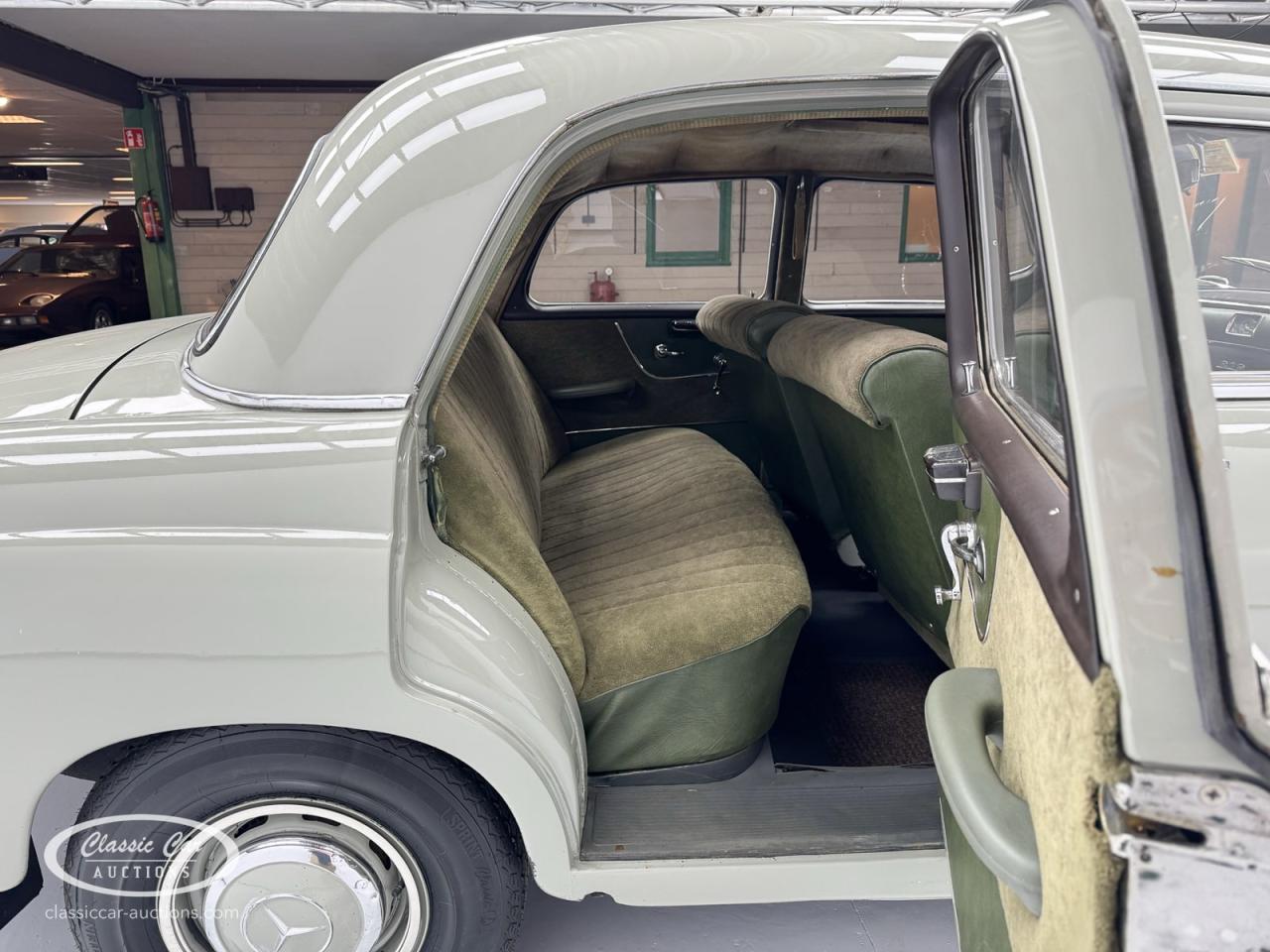 1957 Mercedes - Benz 219