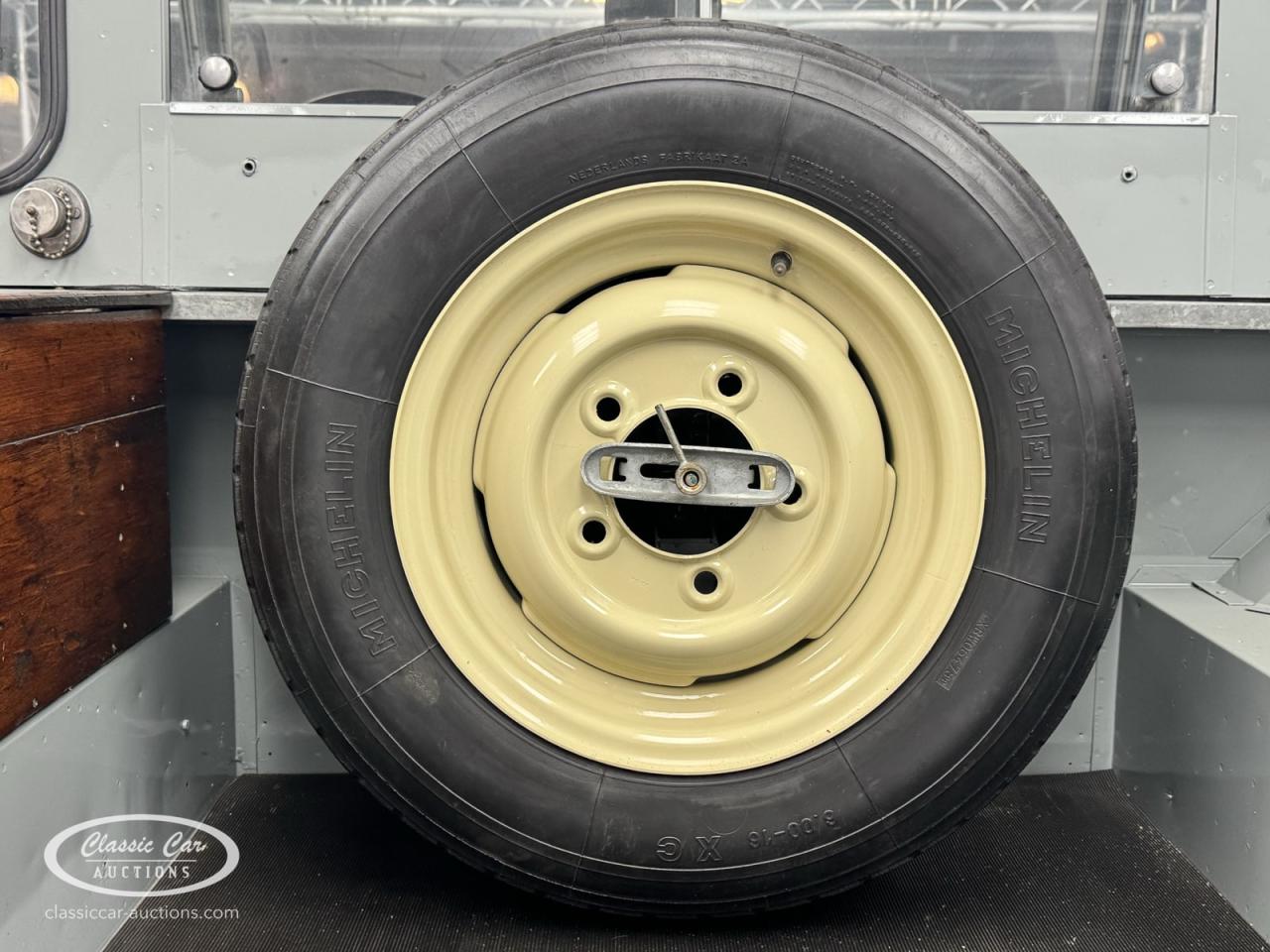 1968 Land Rover Series 2