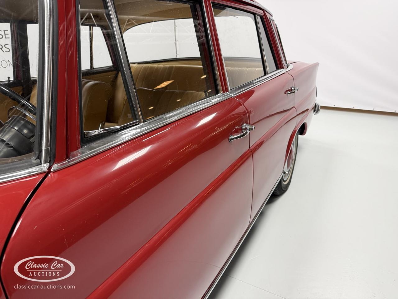 1967 Mercedes - Benz 200