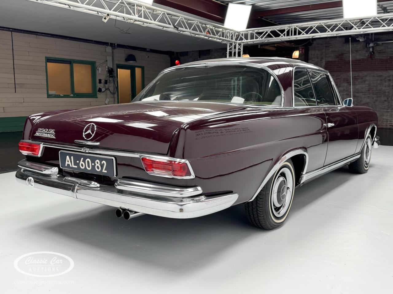 1967 Mercedes - Benz 250SE