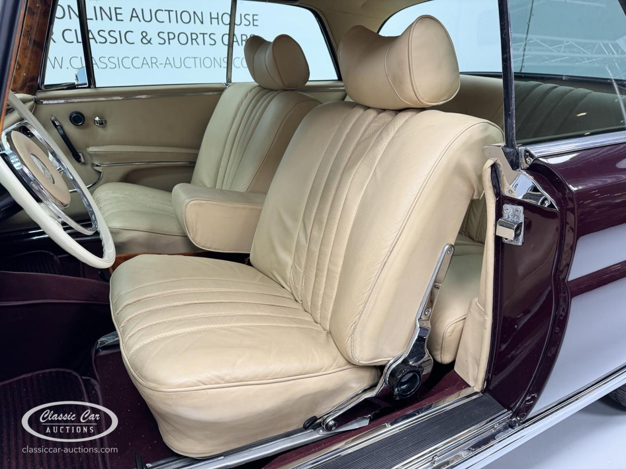 1967 Mercedes - Benz 250SE