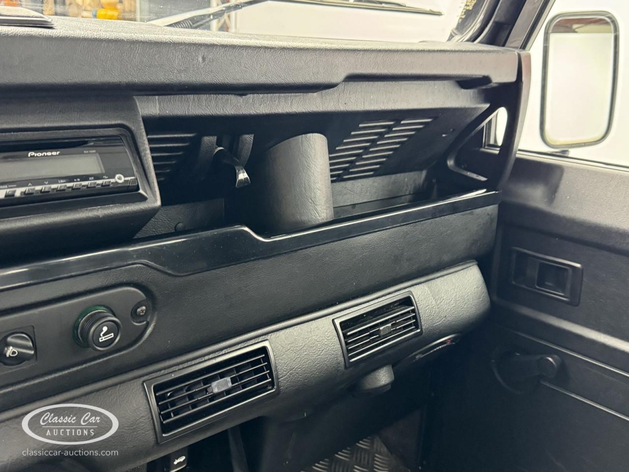 2002 Land Rover Defender 90