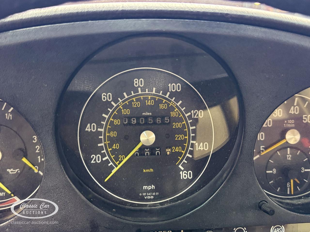 1982 Mercedes - Benz 500 SL