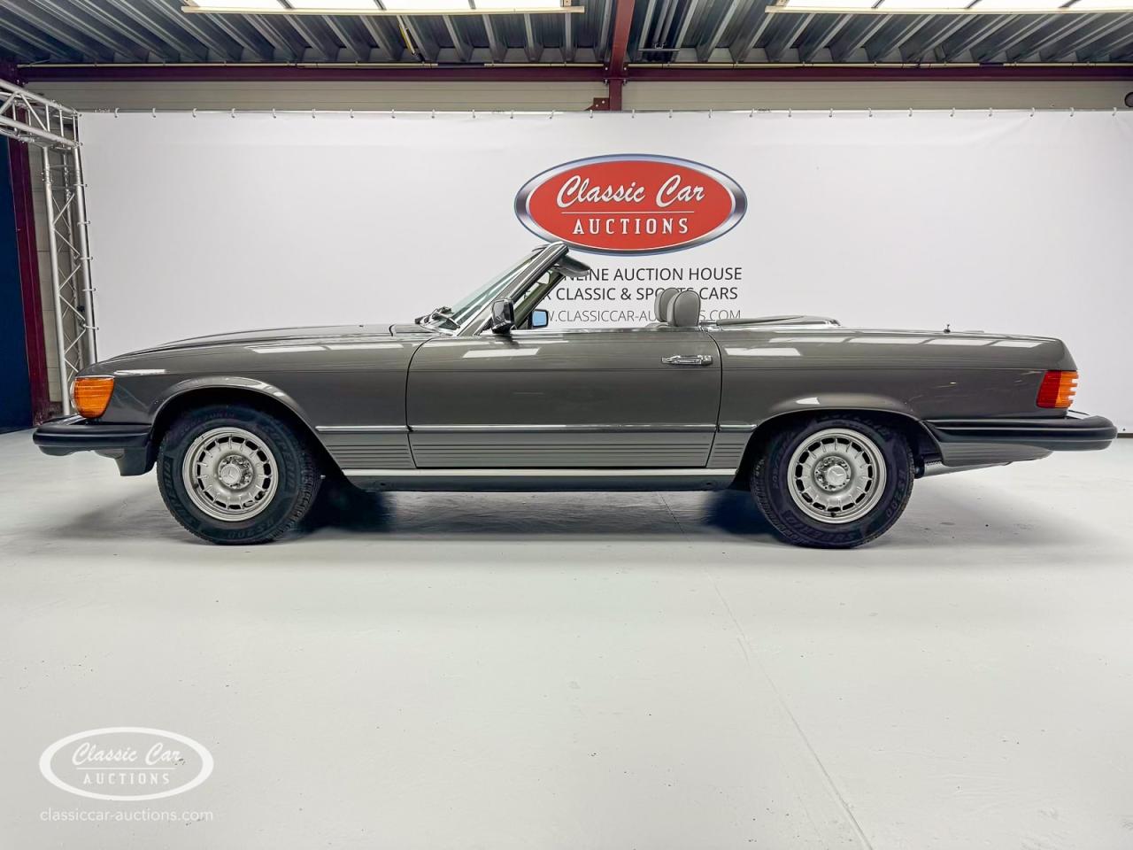 1984 Mercedes - Benz 380 SL