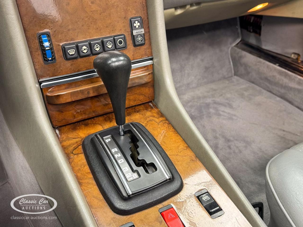 1984 Mercedes - Benz 380 SL