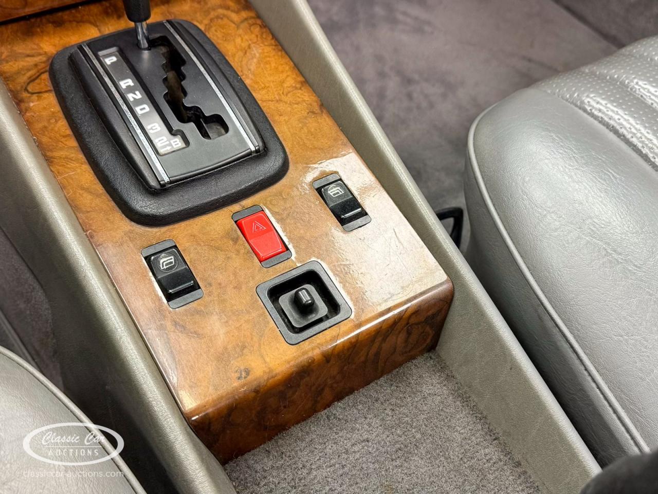 1984 Mercedes - Benz 380 SL