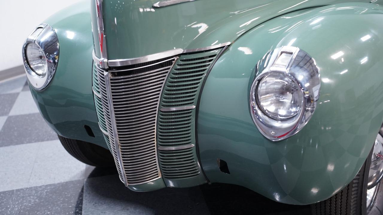 1940 Ford Tudor Sedan