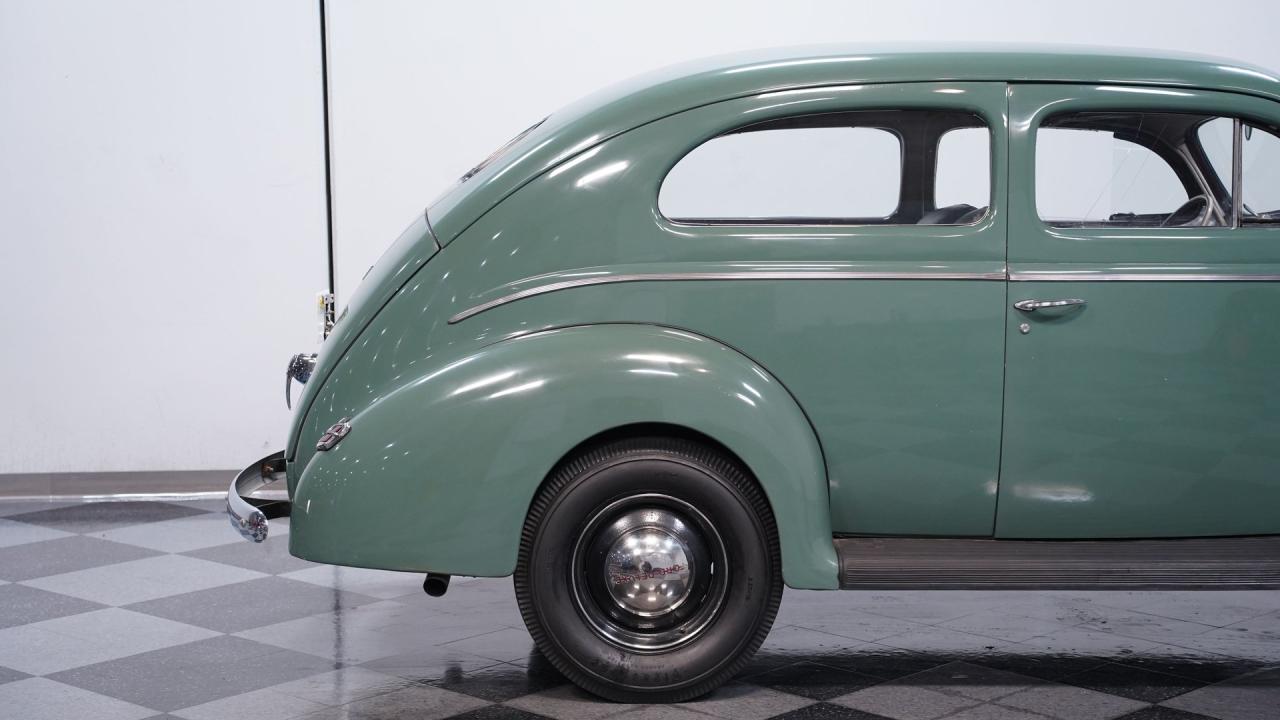 1940 Ford Tudor Sedan