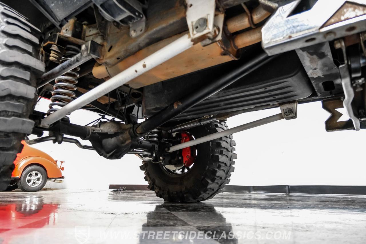 2005 Hummer H2 SUT Custom