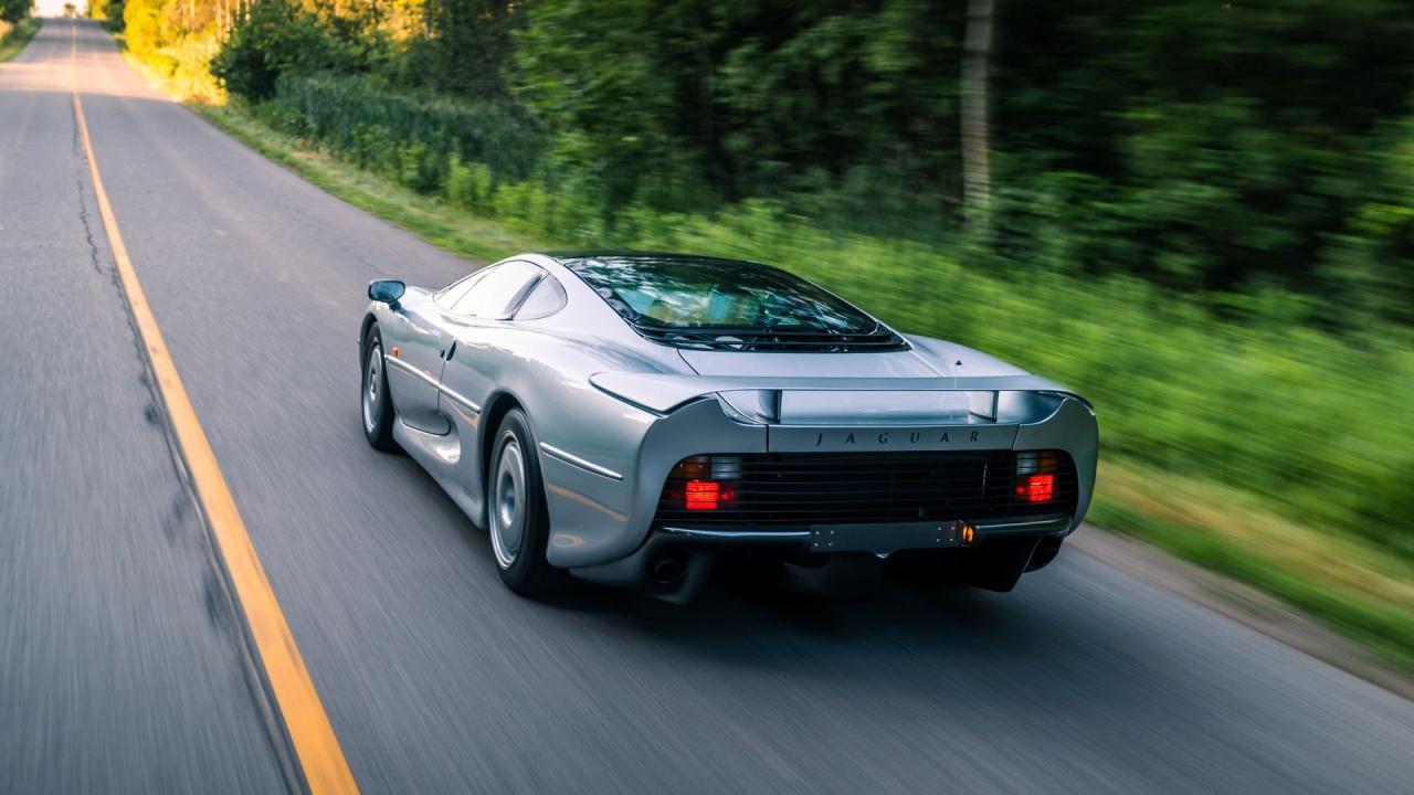 1993 Jaguar XJ220