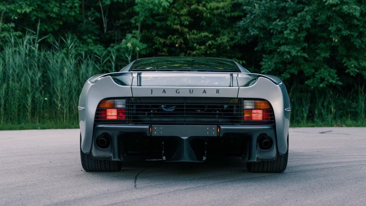 1993 Jaguar XJ220