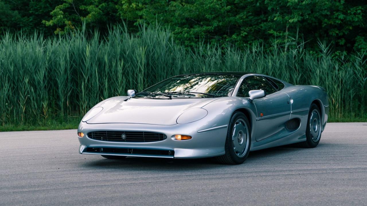 1993 Jaguar XJ220