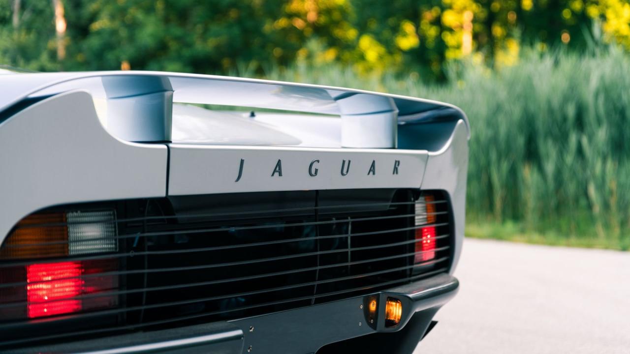 1993 Jaguar XJ220