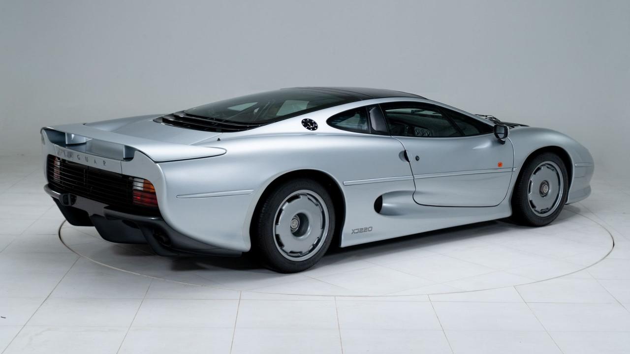 1993 Jaguar XJ220